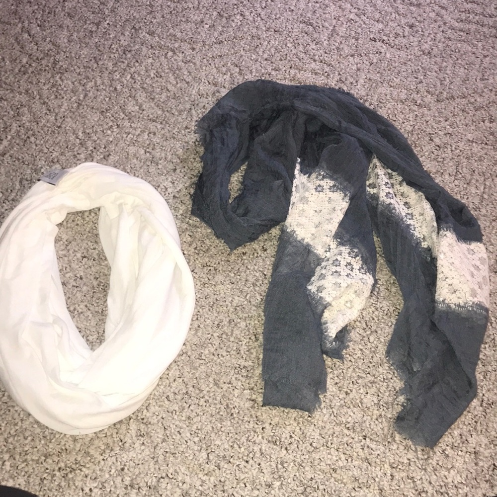 Scarfs